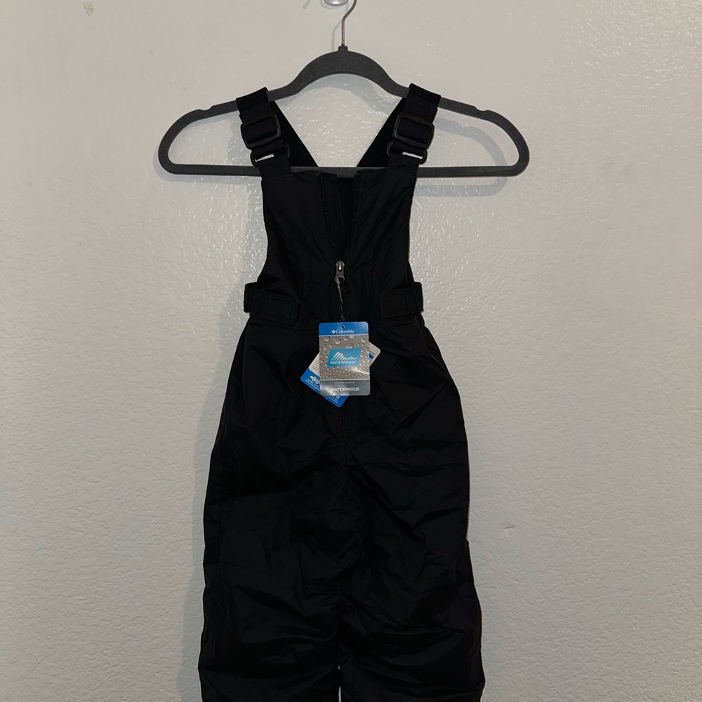 Columbia Toddler Snowslope™ II Snow Bib – Size XXS (4/5)
Color: Black